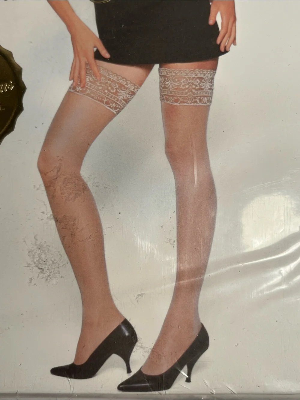 VINTAGE VICTORIA SECRET Sheer Vitality Black Thigh-High Stockings - Small ๐๐๐ - Picture 3 of 6